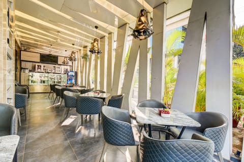 Cafe
