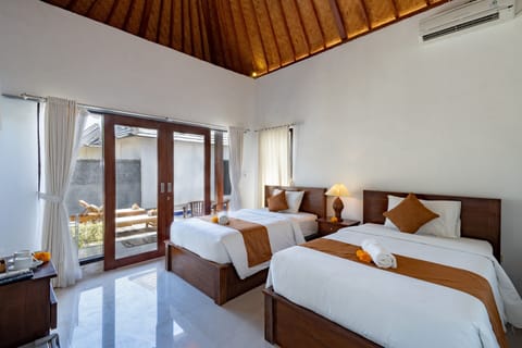 In-room safe, desk, soundproofing, free WiFi