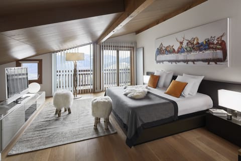 Room (The Rooftop) | Hypo-allergenic bedding, in-room safe, individually decorated