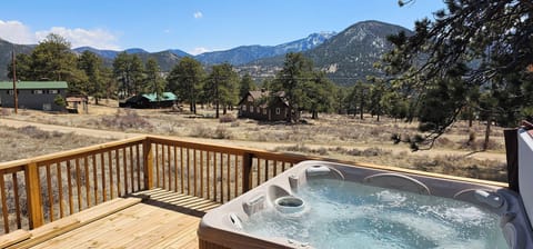 Tanager Cottage #30 | Private spa tub