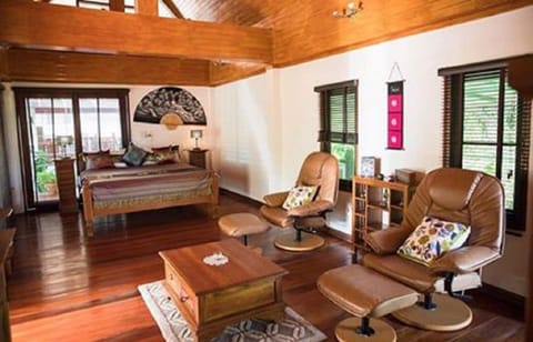 Deluxe Villa  | Minibar, in-room safe, blackout drapes, rollaway beds