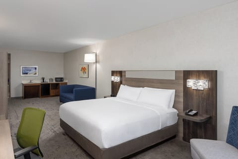 Suite, 1 King Bed, Accessible (Comm, Roll Shwr) | Blackout drapes, iron/ironing board, cribs/infant beds, rollaway beds