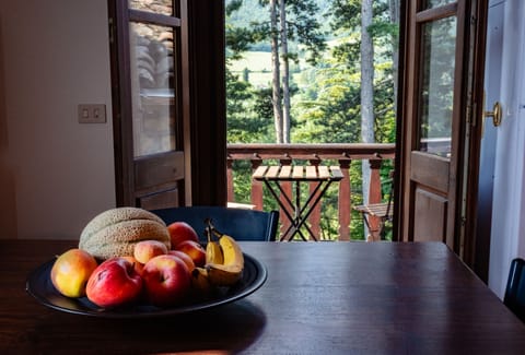 Apartment, 2 Bedrooms | Living area