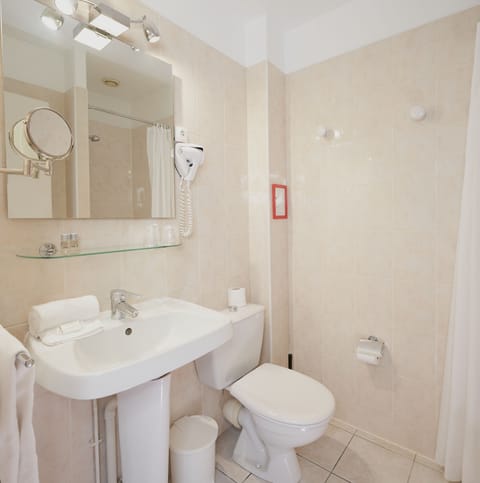 Economy Double Room, 1 Double Bed | Bathroom | Free toiletries, hair dryer, towels