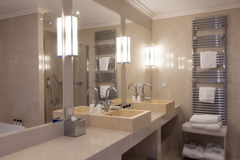 Shower, free toiletries, hair dryer, slippers