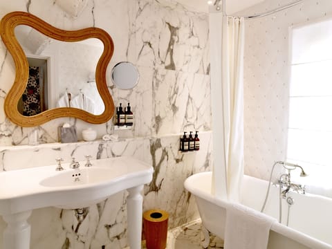 Deluxe Double Room | Premium bedding, down comforters, minibar, in-room safe