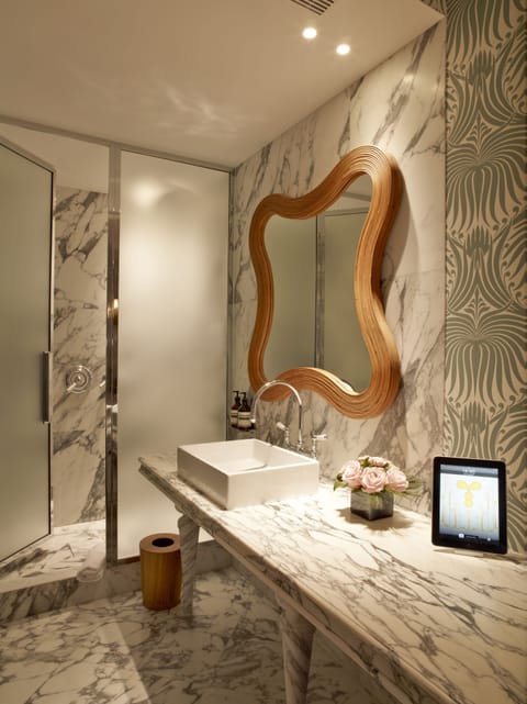 Deluxe Double Room | Bathroom | Designer toiletries, hair dryer, bathrobes, slippers