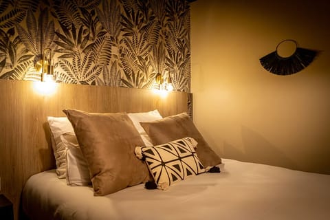 Comfort Double Room, Non Smoking | Desk, iron/ironing board, free cribs/infant beds, free WiFi