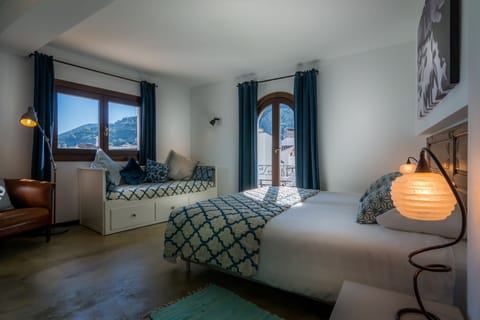 Standard Double Room | In-room safe, individually decorated, individually furnished