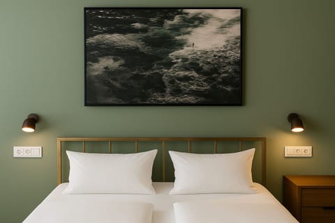 Hypo-allergenic bedding, memory foam beds, in-room safe