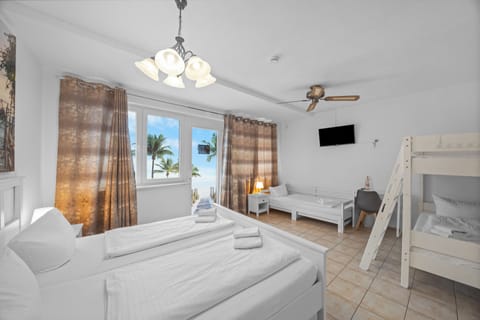 Room x 5 pax | Individually decorated, individually furnished, WiFi, bed sheets