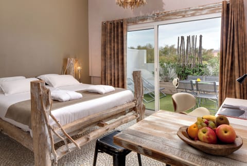 	Family Room for 4 people | Premium bedding, minibar, in-room safe, desk