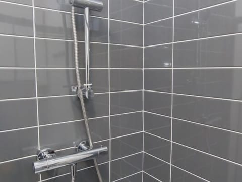 Double Room, Ensuite (Room 2) | Bathroom