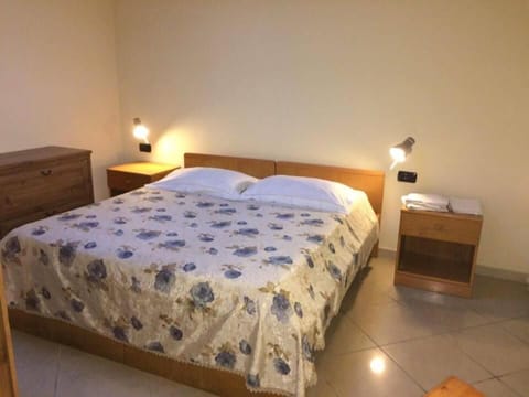 Desk, iron/ironing board, rollaway beds