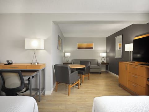 1 bedroom, premium bedding, pillowtop beds, in-room safe