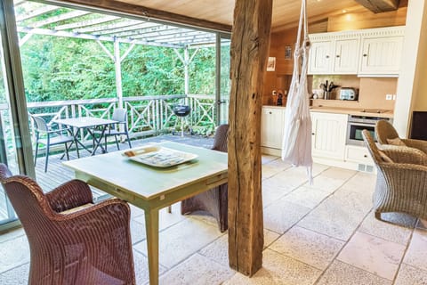 House on the Water - LE LAVOIR | Private kitchen | Fridge, microwave, oven, stovetop