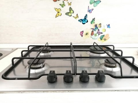 Fridge, coffee/tea maker, electric kettle