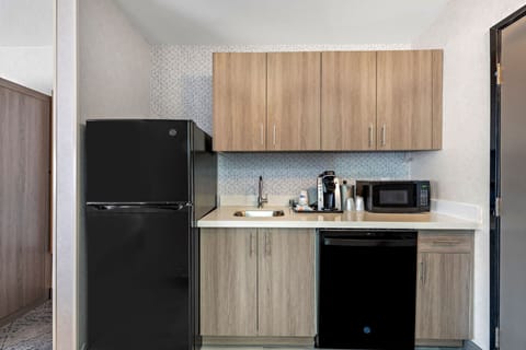 Fridge, microwave, coffee/tea maker