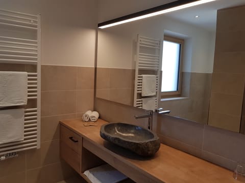 Deluxe Studio, 1 Bedroom, Sauna, Poolside (Zirbenholzsuite) | In-room safe, blackout drapes, soundproofing, free WiFi