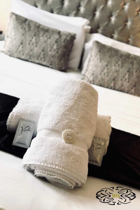 Family Room, Sea View (2 adults + 1 child) | Hypo-allergenic bedding, individually decorated, individually furnished