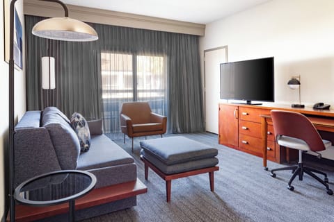 55-inch flat-screen TV with satellite channels, TV, Netflix