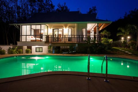 2-Bedroom Villa with Private Pool | Terrace/patio