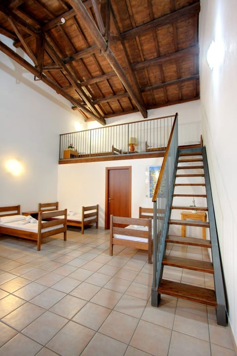 Bed sheets, wheelchair access