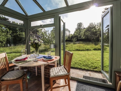 Cottage | Interior