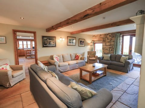 Cottage | Living area