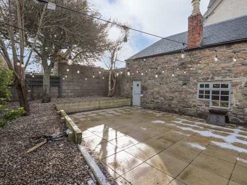 Cottage | Property grounds