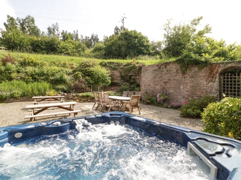 Cottage | Spa