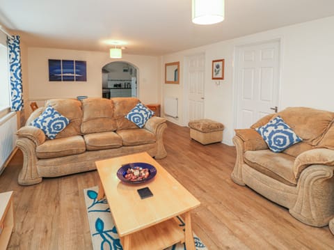Cottage | Living room | TV, DVD player