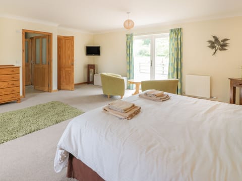 Cottage | 3 bedrooms, individually decorated, individually furnished, free WiFi