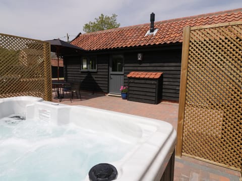 Cottage | Property grounds