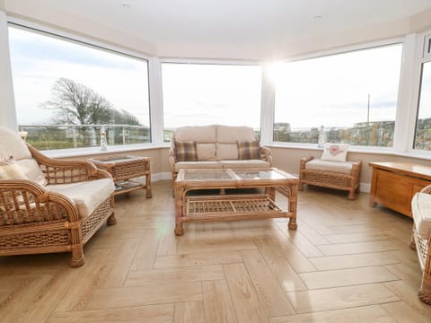 Cottage | Living area | TV, DVD player