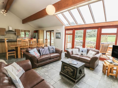 Cottage | Living room | TV, DVD player
