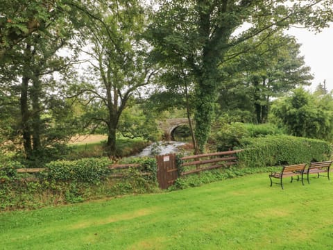 Cottage | Outdoor dining