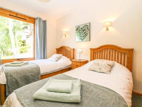 Cottage | 3 bedrooms, individually decorated, individually furnished, free WiFi