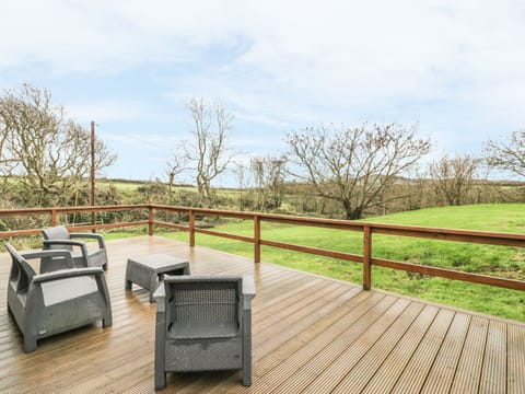 Cottage | Property grounds