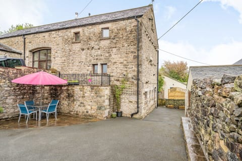 Cottage | Property grounds