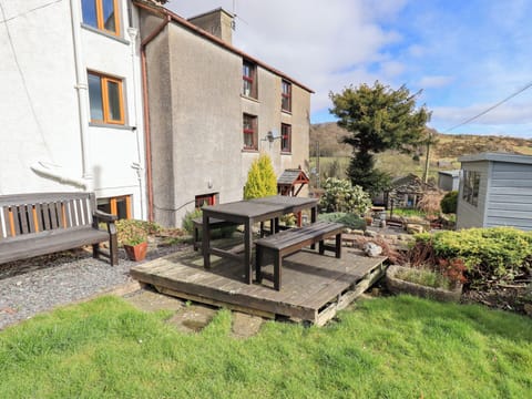 Cottage | Outdoor dining