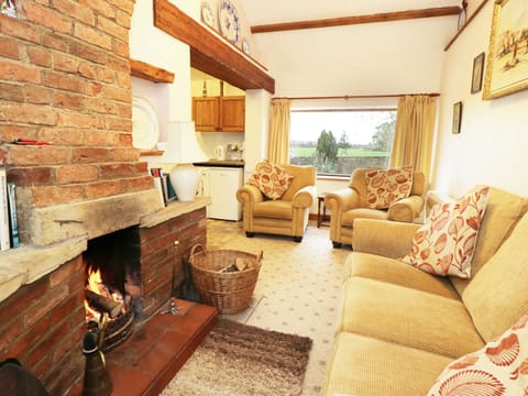 Cottage | Living room | TV