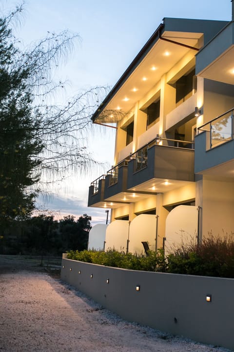 Front of property - evening/night