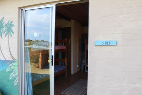 Shared Dormitory | In-room safe, bed sheets