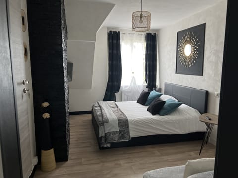 Golden Room | Individually decorated, individually furnished, blackout drapes