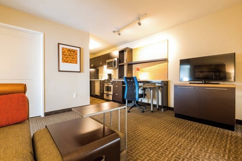 Suite, 1 Bedroom | Living area | 43-inch flat-screen TV with digital channels, TV, Netflix