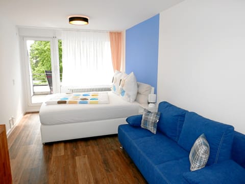 Basic Apartment, 1 Bedroom, Non Smoking, Kitchenette | 1 bedroom, premium bedding, iron/ironing board, free WiFi