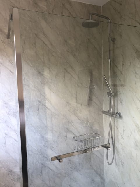 Basic Double Room, 1 Double Bed | Bathroom amenities | Hair dryer, towels