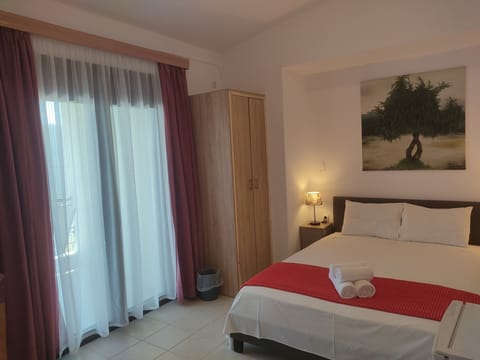 Double Room (Art Room No 3) | In-room safe, individually decorated, individually furnished, free WiFi