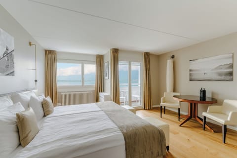 Suite, Balcony, Lake View (Mona) | Premium bedding, minibar, in-room safe, desk